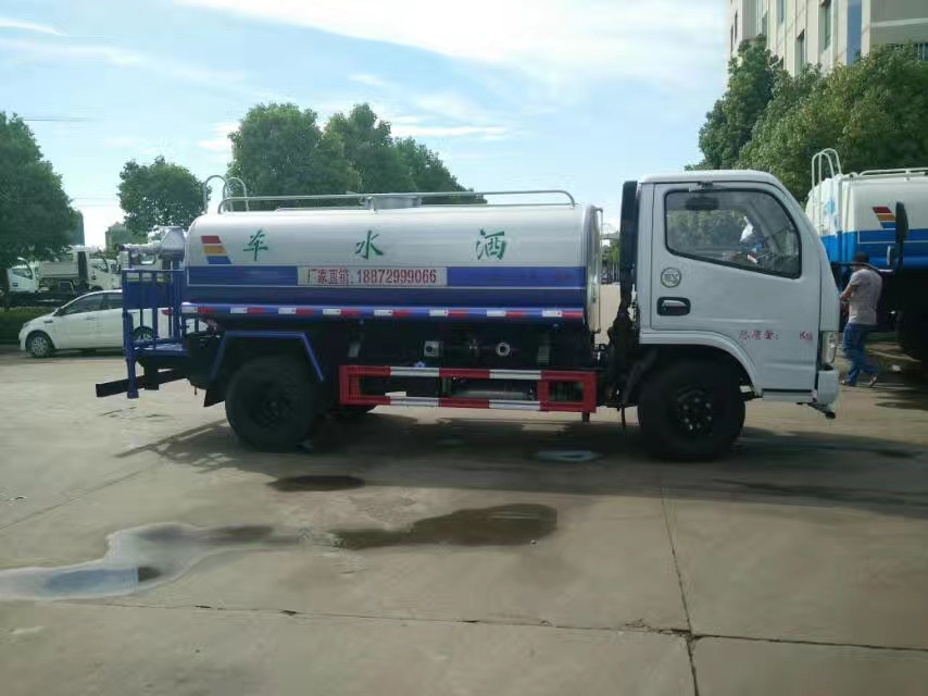 5����ˮ܇�S�ҮaƷ�r�񣬖|�L����8����ˮ܇�N����5����ˮ܇�N������