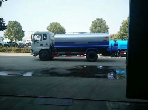 12噸東風(fēng)御虎灑水車(chē)價(jià)格 12噸東風(fēng)御虎灑水車(chē)價(jià)格