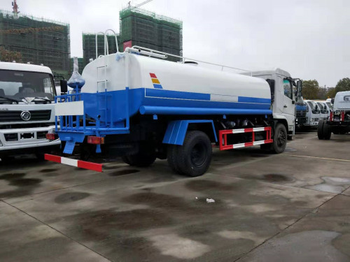 綠化灑水車(chē) 綠化灑水車(chē)