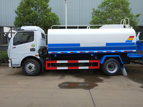 東風(fēng)10噸灑水車圖片 東風(fēng)10噸灑水車圖片