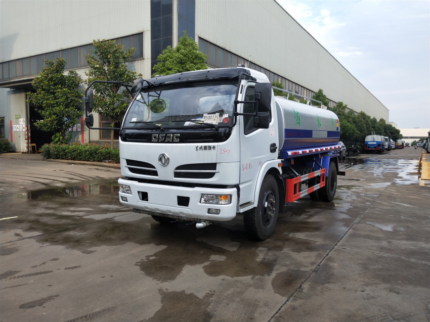 5方水罐車廠家-水罐灑水車價格報價-湖北程力水罐車生產(chǎn)廠家 5方水罐車廠家-水罐灑水車價格報價-湖北程力水罐車生產(chǎn)廠家