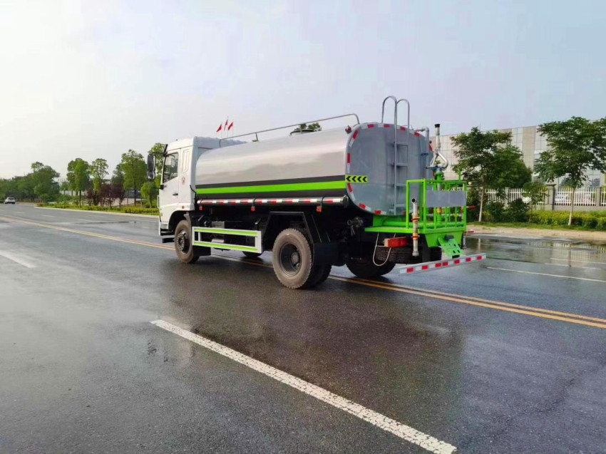 �|�L(f��ng)�D(zhu��n)��12����ˮ܇,12������ˮ܇�r���r-����12������ˮ܇�S��ֱ�N