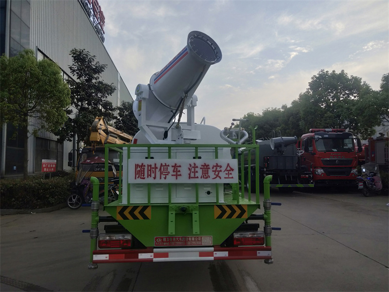 國(guó)六5噸東風(fēng)灑水車(chē) 國(guó)六5噸東風(fēng)灑水車(chē)