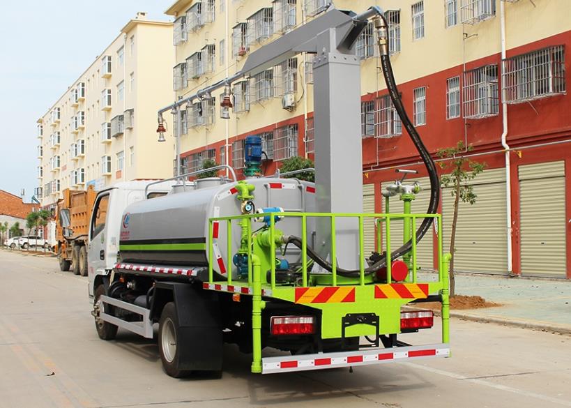 8噸鐵路多功能抑塵車 8噸鐵路多功能抑塵車