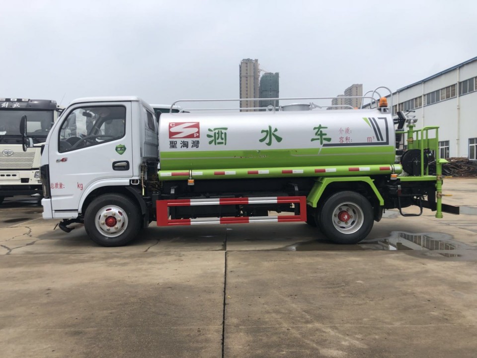 小多利卡5噸灑水車 小多利卡5噸灑水車