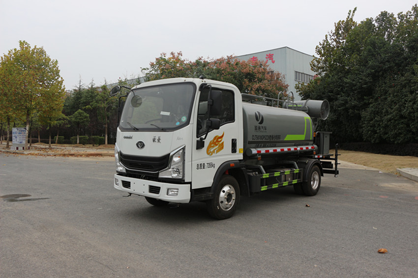 5噸重汽霧炮車(chē) 5噸重汽霧炮車(chē)