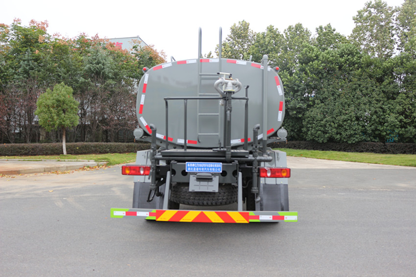 15����ˮ܇һ������X-15����ˮ܇һ������X�r���r-����ӯͨ