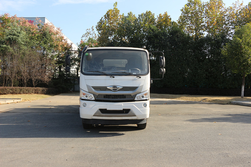 多功能灑水車(chē) 多功能灑水車(chē)