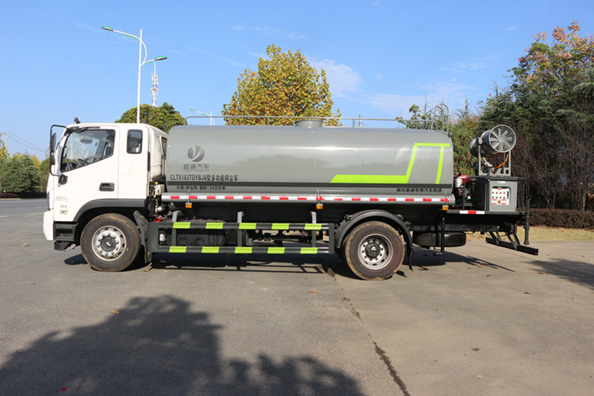 多功能灑水車(chē) 多功能灑水車(chē)