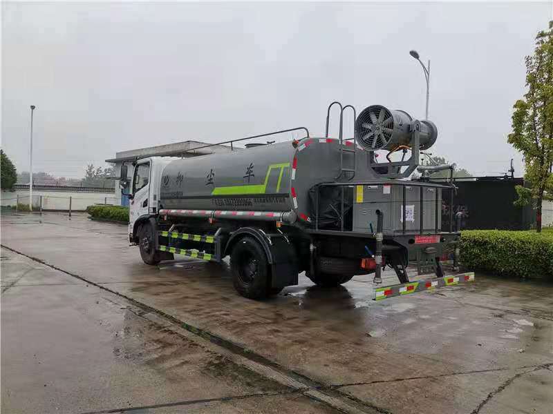 灑水車專業(yè)生產(chǎn)廠家 灑水車專業(yè)生產(chǎn)廠家