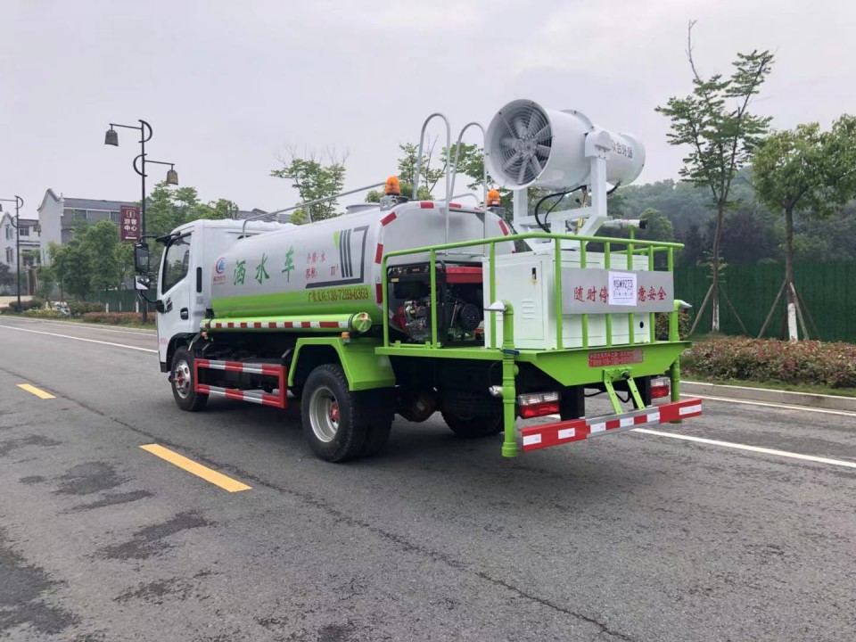 灑水車灑一次水多少錢-灑水車生產(chǎn)廠家-湖北程力 灑水車灑一次水多少錢-灑水車生產(chǎn)廠家-湖北程力