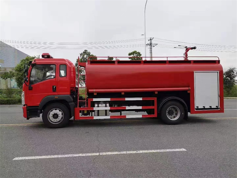 ����8-10��������ˮ܇-10��������ˮ܇�r��-������ˮ܇�S��ֱ�N