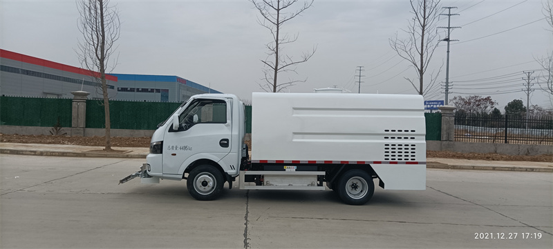 �|�L(f��ng)С�ͼ�늄�(d��ng)·���B(y��ng)�o(h��)܇(ch��)-�|�L(f��ng)С������Դ·���B(y��ng)�o(h��)܇(ch��)