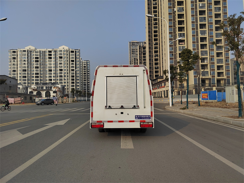 �|�L(f��ng)С�ͼ�늄�(d��ng)·���B(y��ng)�o(h��)܇(ch��)-�|�L(f��ng)С������Դ·���B(y��ng)�o(h��)܇(ch��)