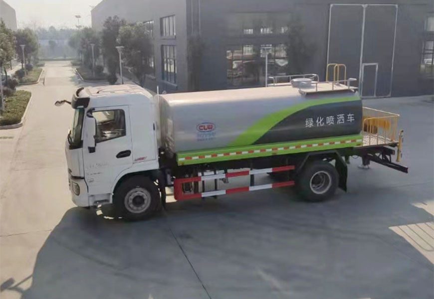 15方陜汽軒德翼6國六灑水車